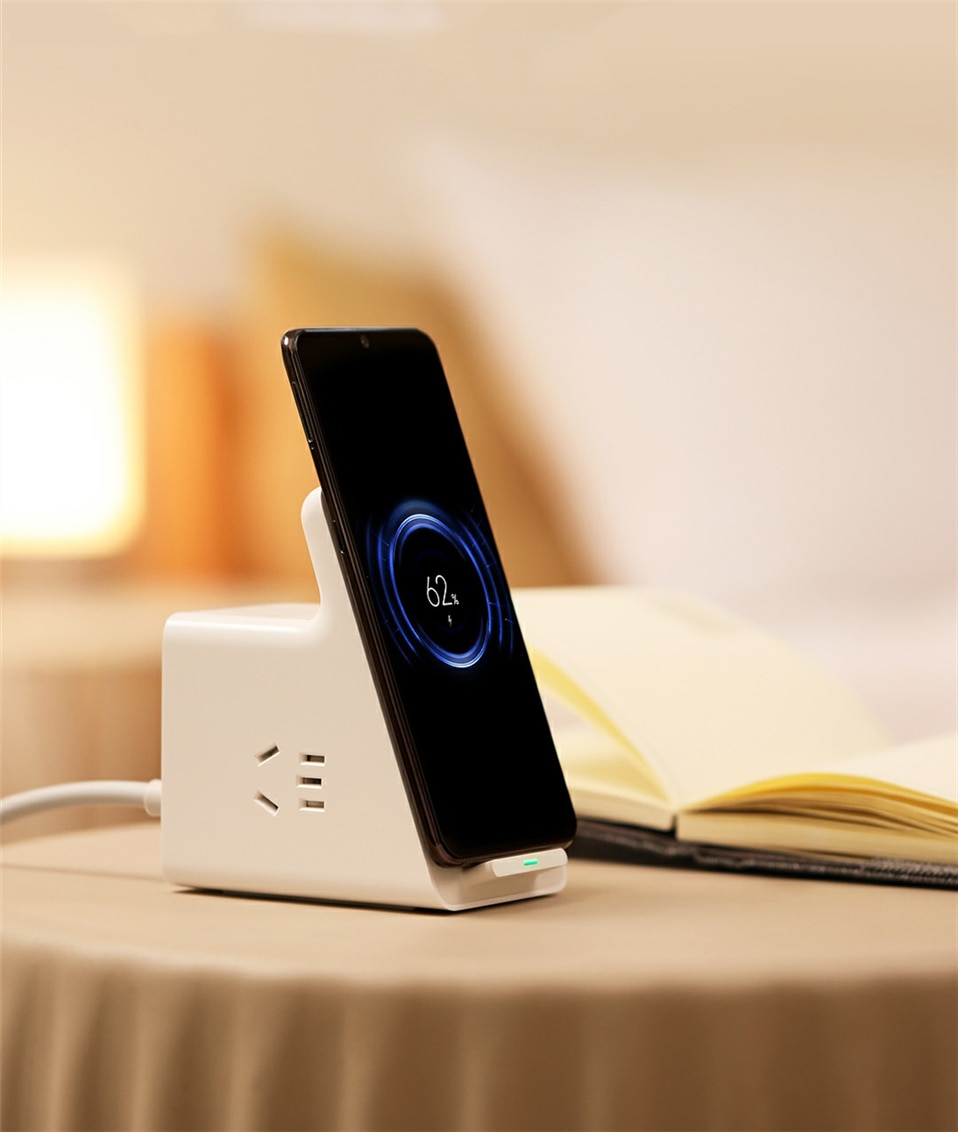 Xiaomi Vertical Wireless Charging Socket with 18W Max 3 USB Port